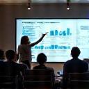 市場調査プレゼンテーション画像